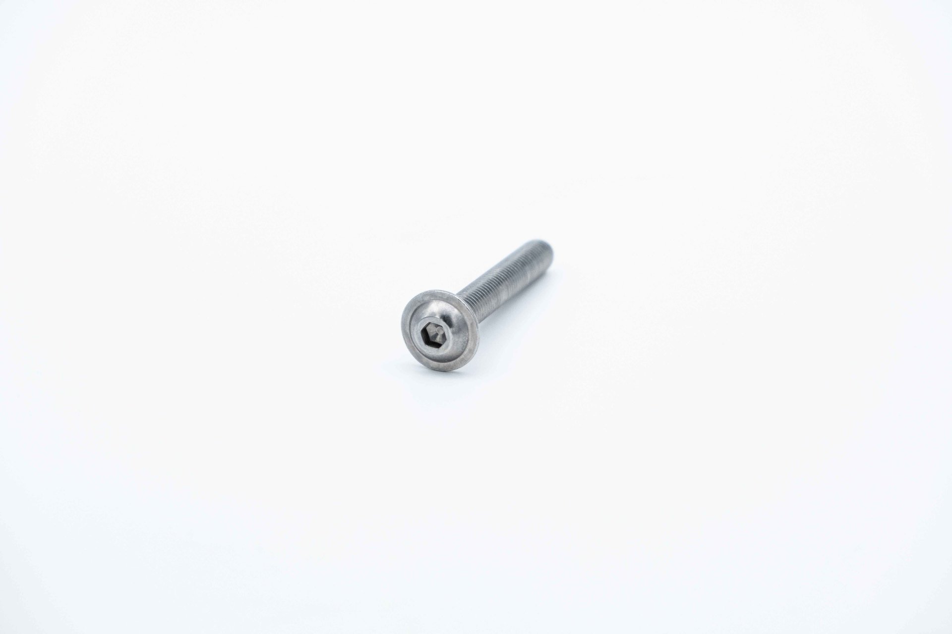 M8 ISO 7380-2  BOMBEBAŞ PULLU İMBUS A2